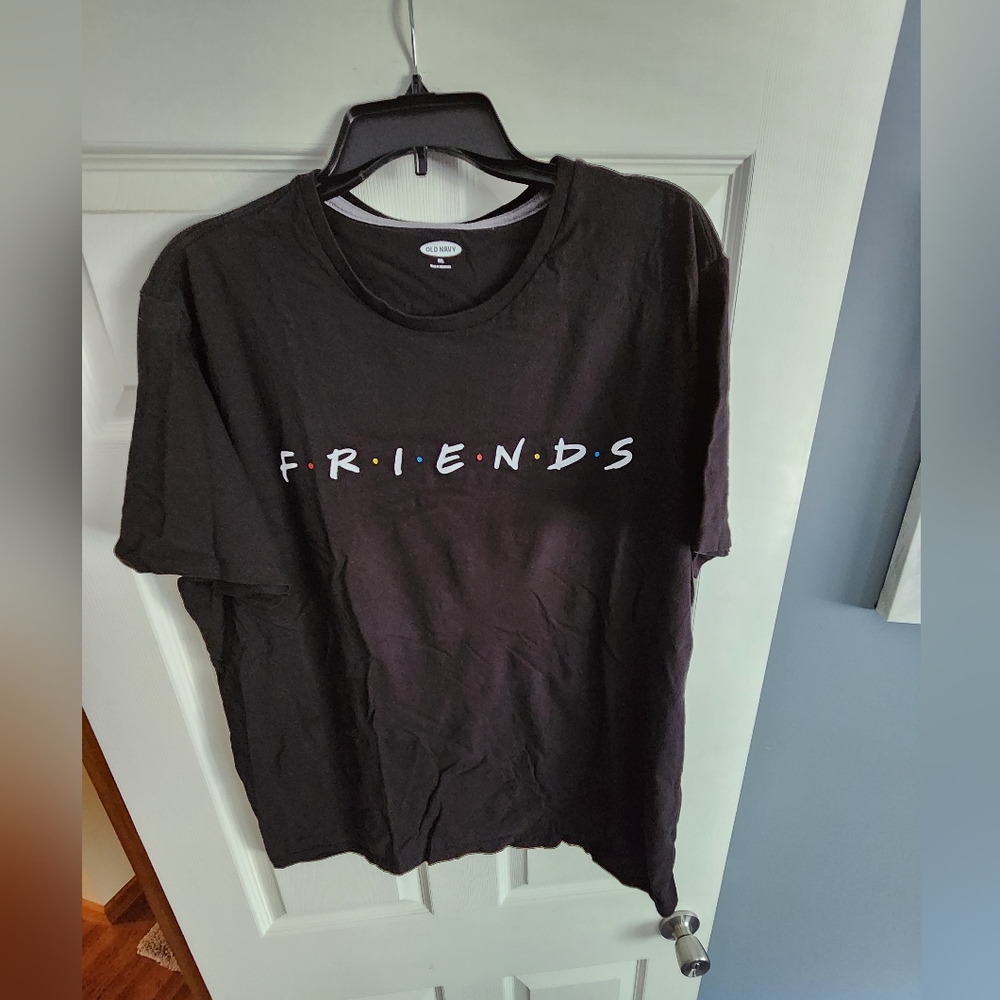Men's "Friends" black T shirt size 2XL